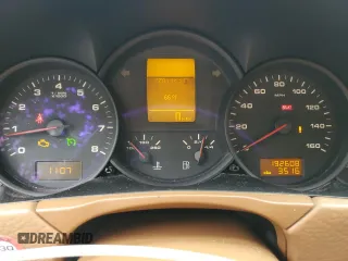 2006 Porsche Cayenne z VIN WP1AA29P26LA20396, wystawiony jako Copart lot #61154545 z przebiegiem 192 608 mil mil oraz Czysty tytuł • Clean title. Historia ofert i sprzedaży dostępna na DreamBid. Obrazek 9.