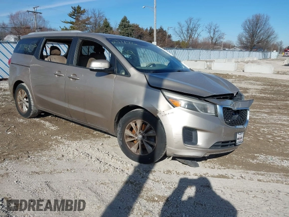2015 Kia Sedona LX with VIN KNDMB5C15F6033787, listed as a IAAI auction lot 41534224 with 117,410 mi miles. Bid and sale history available at carsss.com. Image 1.