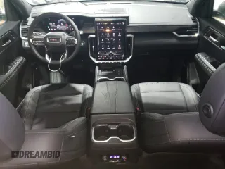 2024 GMC Acadia AWD Elevation z VIN 1GKENNKS6RJ200556, wystawiony jako Copart lot #85957484 z przebiegiem 18 199 mil mil oraz Czysty tytuł • Clean title. Historia ofert i sprzedaży dostępna na DreamBid. Obrazek 8.