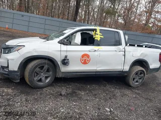 2021 Honda Ridgeline Sport with VIN 5FPYK3F1XMB011441, listed as a IAAI auction lot 41315524 with 59,840 mi miles. Bid and sale history available at carsss.com. Image 14.