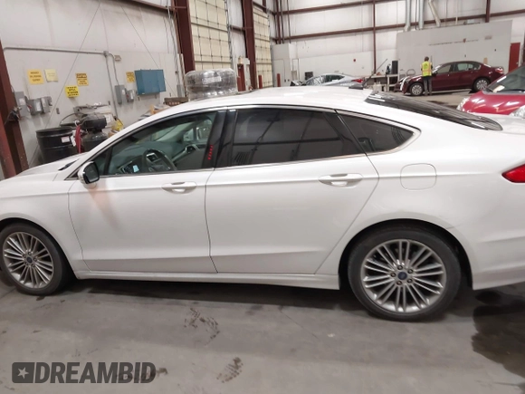 2016 Ford Fusion SE с VIN 3FA6P0H90GR194232, выставлен на аукционе IAAI как лот 42452759 с пробегом 99 310 миль миль и . История ставок и продаж доступна на DreamBid. Изображение 14.