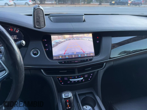 2020 Cadillac CT6 Premium Luxury with VIN 1G6KE5RSXLU110968, listed as a Copart auction lot 87606615 with 183,201 mi miles and Clean title. Bid and sale history available at DreamBid. Image 9.