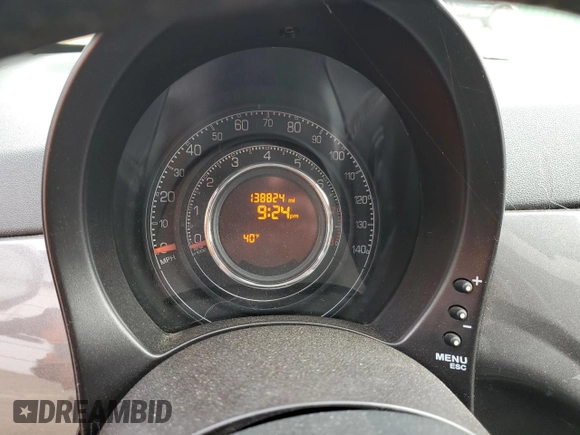 2012 FIAT 500 Sport z VIN 3C3CFFBR4CT111561, wystawiony jako Copart lot #45837245 z przebiegiem 138 824 mil mil oraz Szkoda całkowita • Salvage title. Historia ofert i sprzedaży dostępna na DreamBid. Obrazek 9.