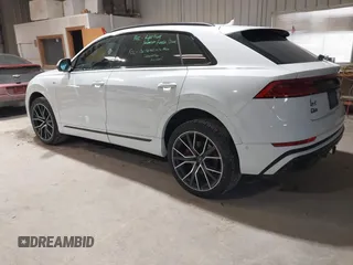 2021 Audi Q8 Premium Plus z VIN WA1EVAF11MD013975, wystawiony jako IAAI lot #41380207 z przebiegiem 77 979 mil mil oraz . Historia ofert i sprzedaży dostępna na DreamBid. Obrazek 3.