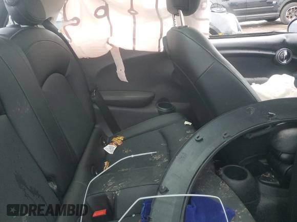 2020 MINI Hardtop Cooper with VIN WMWXR3C00L2L53779, listed as a Copart auction lot 80743904 with Not provided miles and Non repairable. Bid and sale history available at DreamBid. Image 11.