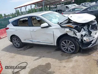 2020 Acura RDX Technology with VIN 5J8TC1H53LL011752, listed as a IAAI auction lot 42365331 with 43,039 mi miles and . Bid and sale history available at DreamBid. Image 13.