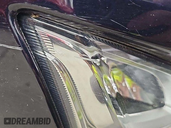 2021 Chevrolet Equinox LT z VIN 2GNAXTEV9M6106781, wystawiony jako IAAI lot #42853122 z przebiegiem 31 610 mil mil oraz . Historia ofert i sprzedaży dostępna na DreamBid. Obrazek 8.