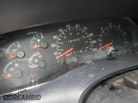 2000 Ford F-250 XL z VIN 1FTNX21L3YED48024, wystawiony jako Copart lot #85497574 z przebiegiem 181 072 mil mil oraz Nie do naprawy • Non repairable. Historia ofert i sprzedaży dostępna na DreamBid. Obrazek 9.