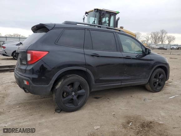 2021 Honda Passport Elite with VIN 5FNYF8H03MB027396, listed as a Copart auction lot 84208414 with 56,641 mi miles and Salvage Title. Bid and sale history available at carsss.com. Image 3.