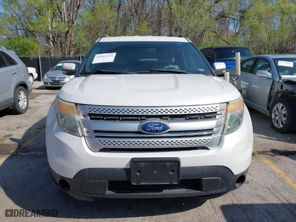 2012 Ford Explorer XLT with VIN 1FMHK7D96CGA36961, listed as a IAAI auction lot 41963123 with 186,773 mi miles. Bid and sale history available at carsss.com. Image 12.