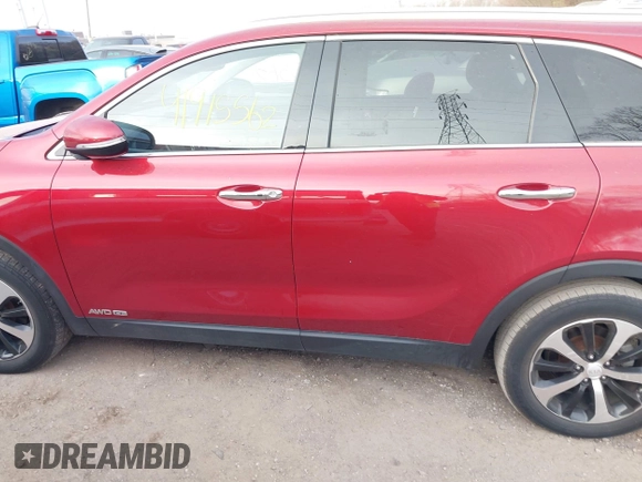 2018 Kia Sorento EX with VIN 5XYPHDA5XJG393042, listed as a IAAI auction lot 41915562 with 110,681 mi miles and . Bid and sale history available at carsss.com. Image 14.