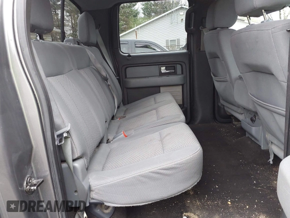 2014 Ford F-150 XL with VIN 1FTFW1ET8EFB75196, listed as a IAAI auction lot 41945260 with 319,194 mi miles. Bid and sale history available at carsss.com. Image 8.