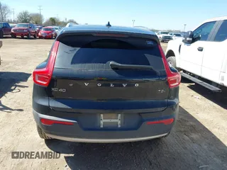 2019 Volvo XC40 Momentum with VIN YV4162XZ3K2018371, listed as a IAAI auction lot 41650401 with 86,647 mi miles and . Bid and sale history available at carsss.com. Image 17.