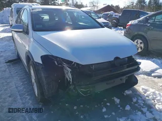 2019 Volkswagen Golf S z VIN 3VWH17AU9KM515974, wystawiony jako IAAI lot #41596110 z przebiegiem 29 019 mil mil oraz . Historia ofert i sprzedaży dostępna na DreamBid. Obrazek 6.