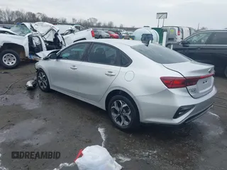 2020 Kia Forte LXS with VIN 3KPF24AD6LE169481, listed as a IAAI auction lot 41560064 with 88,871 mi miles and . Bid and sale history available at carsss.com. Image 3.