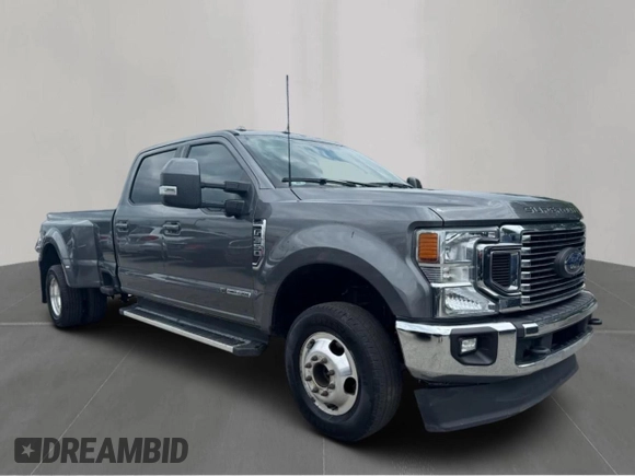 2022 Ford F-350 XL with VIN 1FT8W3DT8NEG01027, listed as a Copart auction lot 59551375 with 239,411 mi miles and Clean title. Bid and sale history available at DreamBid. Image 1.