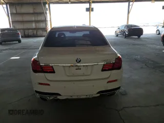 2013 BMW 7 Series 750Li with VIN WBAYE8C59DD132700, listed as a Copart auction lot 59911725 with 119,275 mi miles and Clean title. Bid and sale history available at DreamBid. Image 6.