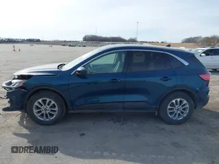 2020 Ford Escape SE z VIN 1FMCU9G68LUC31480, wystawiony jako IAAI lot #41780930 z przebiegiem 45 494 mil mil oraz . Historia ofert i sprzedaży dostępna na DreamBid. Obrazek 15.