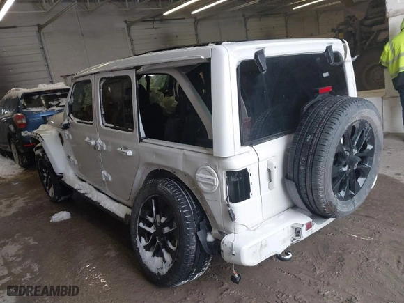 2022 Jeep Wrangler Unlimited Sahara with VIN 1C4HJXEN3NW222744, listed as a IAAI auction lot 41249285 with 43,780 mi miles. Bid and sale history available at carsss.com. Image 3.