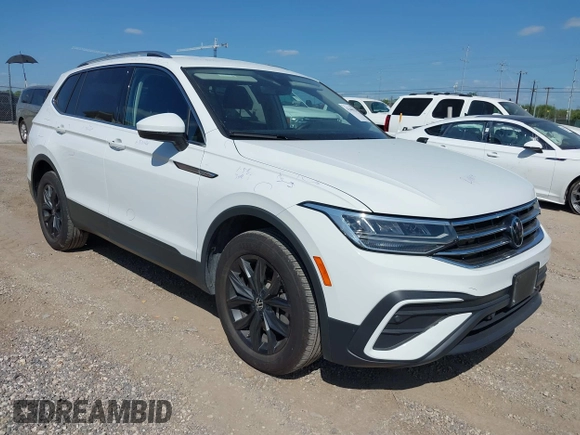 2024 Volkswagen Tiguan SE с VIN 3VV2B7AX9RM123637, выставлен на аукционе IAAI как лот 42446754 с пробегом 20 573 миль миль и . История ставок и продаж доступна на DreamBid. Изображение 1.