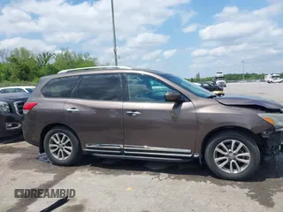 2015 Nissan Pathfinder SL with VIN 5N1AR2MNXFC689849, listed as a IAAI auction lot 42038551 with 165,019 mi miles and . Bid and sale history available at DreamBid. Image 13.