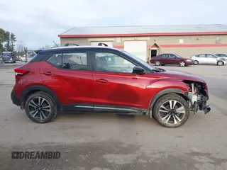 2020 Nissan Kicks SR with VIN 3N1CP5DV0LL563782, listed as a IAAI auction lot 41144161 with 89,285 mi miles. Bid and sale history available at carsss.com. Image 13.