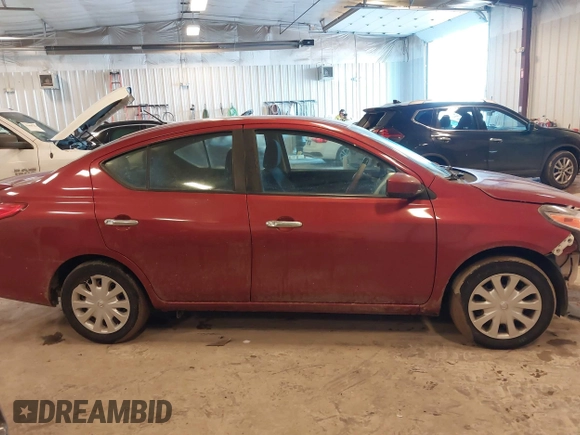 2018 Nissan Versa SV with VIN 3N1CN7AP2JK401310, listed as a IAAI auction lot 41664854 with 94,052 mi miles. Bid and sale history available at carsss.com. Image 13.