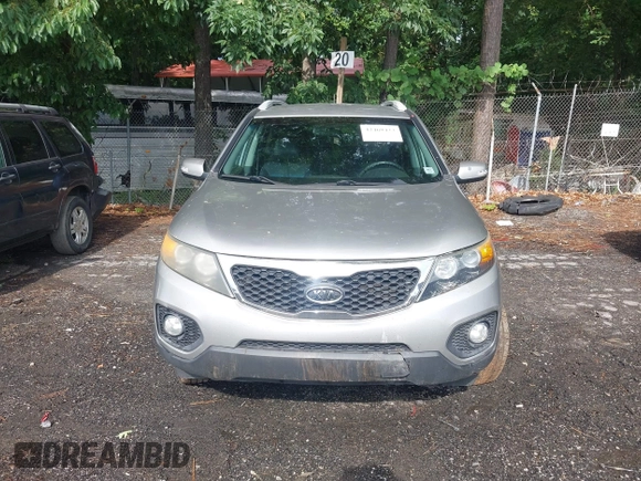 2013 Kia Sorento EX с VIN 5XYKU3A62DG371176, выставлен на аукционе IAAI как лот 42469423 с пробегом 199 505 миль миль и . История ставок и продаж доступна на DreamBid. Изображение 12.