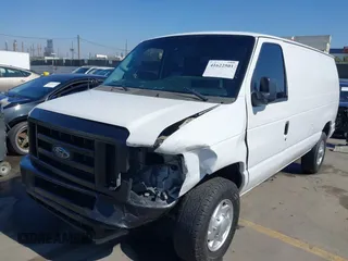 2009 Ford Econoline Cargo z VIN 1FTNE24W59DA32515, wystawiony jako IAAI lot #41622501 z przebiegiem 331 536 mil mil oraz . Historia ofert i sprzedaży dostępna na DreamBid. Obrazek 6.