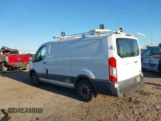 2016 Ford Transit Cargo z VIN 1FTYE1YM2GKB48893, wystawiony jako IAAI lot #41915007 z przebiegiem 234 934 mil mil oraz . Historia ofert i sprzedaży dostępna na DreamBid. Obrazek 14.
