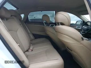 2015 Hyundai Genesis 3.8L with VIN KMHGN4JEXFU061998, listed as a Copart auction lot 57831524 with 82,310 mi miles and Clean Title. Bid and sale history available at carsss.com. Image 10.