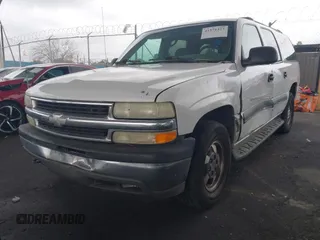 2002 Chevrolet Suburban LT with VIN 3GNEC16T02G312958, listed as a IAAI auction lot 41571427 with 154,191 mi miles. Bid and sale history available at carsss.com. Image 17.