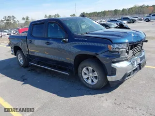 2019 Chevrolet Silverado 1500 LT with VIN 3GCPWCED4KG153778, listed as a IAAI auction lot 41821392 with 133,866 mi miles. Bid and sale history available at carsss.com. Image 1.