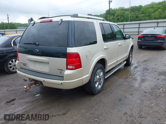 2005 Ford Explorer Limited with VIN 1FMDU75W75ZA09868, listed as a IAAI auction lot 42304705 with 213,776 mi miles and . Bid and sale history available at DreamBid. Image 4.