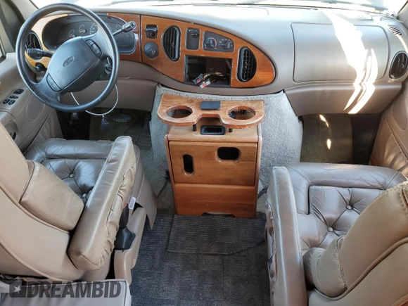 1997 Ford Econoline Commercial z VIN 1FDEE14L6VHB06605, wystawiony jako Copart lot #83043224 z przebiegiem 207 938 mil mil oraz Szkody całkowita. Historia ofert i sprzedaży dostępna na DreamBid. Obrazek 8.