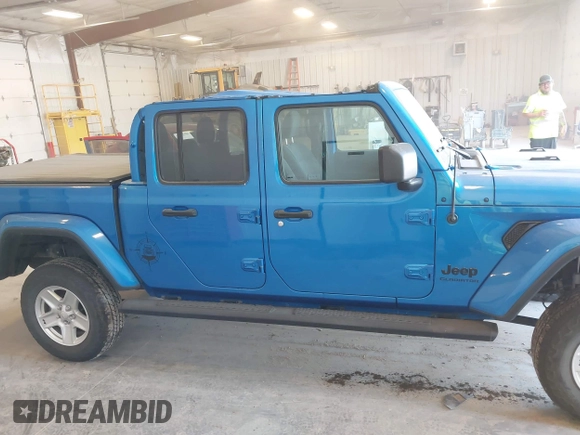 2020 Jeep Gladiator Sport S with VIN 1C6HJTAG8LL193845, listed as a IAAI auction lot 42085533 with 121,134 mi miles. Bid and sale history available at carsss.com. Image 13.
