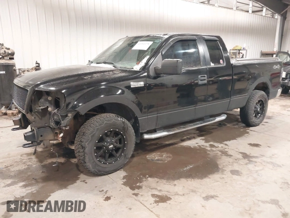 2006 Ford F-150 XLT with VIN 1FTPX14V66NB67190, listed as a IAAI auction lot 41152278 with 260,036 mi miles. Bid and sale history available at carsss.com. Image 2.