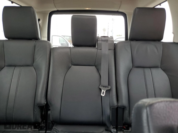 2011 Land Rover LR4 HSE z VIN SALAG2D44BA574762, wystawiony jako Copart lot #52879815 z przebiegiem Nie podano mil oraz Nie do naprawy • Non repairable. Historia ofert i sprzedaży dostępna na DreamBid. Obrazek 10.