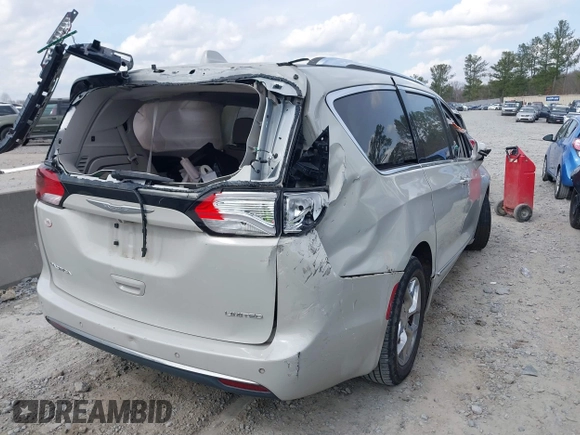 2017 Chrysler Pacifica Limited with VIN 2C4RC1GG9HR560544, listed as a IAAI auction lot 41807810 with 137,768 mi miles and . Bid and sale history available at DreamBid. Image 4.