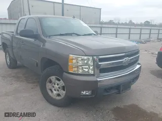 2007 Chevrolet Silverado 1500 Work Truck with VIN 1GCEC19C77Z508875, listed as a IAAI auction lot 41540813 with 231,239 mi miles. Bid and sale history available at carsss.com. Image 1.