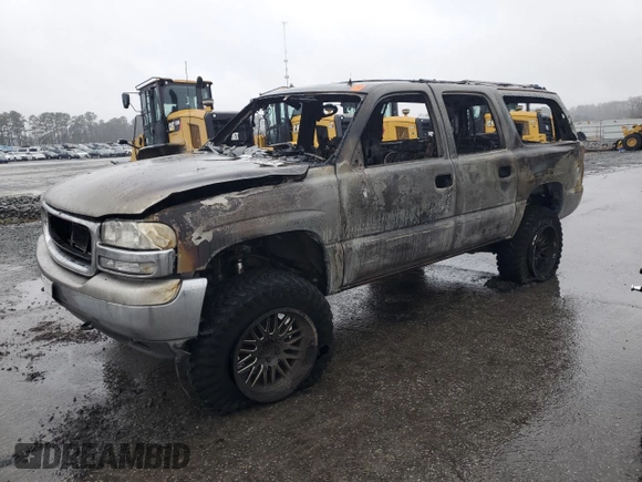 2002 GMC Yukon XL SLT with VIN 3GKEC16Z22G198396, listed as a Copart auction lot 45027875 with 0 mi miles and Salvage Title. Bid and sale history available at carsss.com. Image 1.