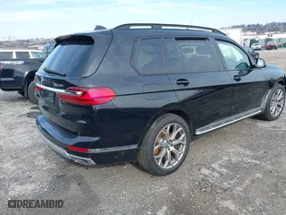 2021 BMW X7 xDrive40i with VIN 5UXCW2C08M9E57046, listed as a IAAI auction lot 41601223 with 43,988 mi miles. Bid and sale history available at carsss.com. Image 4.