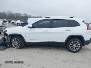 2019 Jeep Cherokee Latitude Plus with VIN 1C4PJLLN5KD171875, listed as a IAAI auction lot 41522475 with 82,161 mi miles. Bid and sale history available at carsss.com. Image 13.