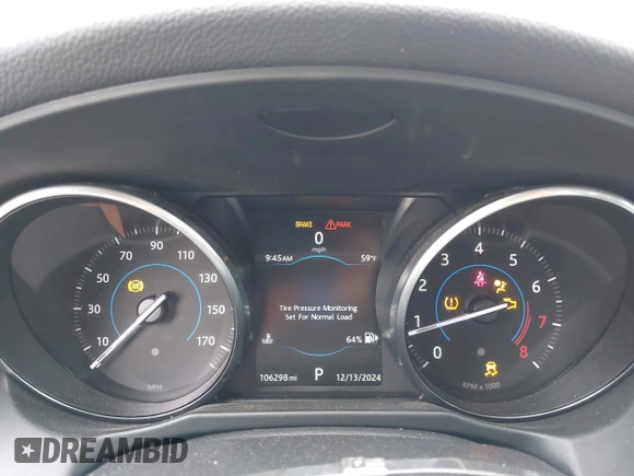 2017 Jaguar XF 35t Premium with VIN SAJBD4BV4HCY27802, listed as a IAAI auction lot 41076758 with 106,298 mi miles. Bid and sale history available at carsss.com. Image 7.