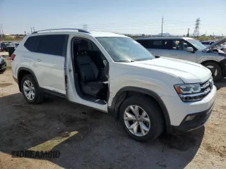 2018 Volkswagen Atlas SE with VIN 1V2CR2CA6JC575771, listed as a Copart auction lot 60574805 with 108,433 mi miles and Salvage title. Bid and sale history available at DreamBid. Image 4.