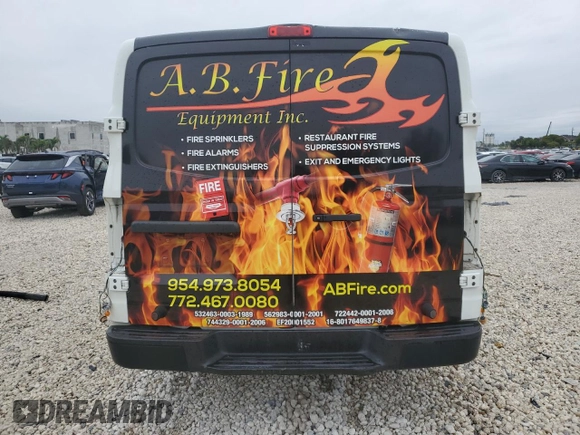 2019 Nissan NV Cargo S z VIN 1N6BF0KM6KN801803, wystawiony jako Copart lot #88928045 z przebiegiem 128 547 mil mil oraz Nie do naprawy • Non repairable. Historia ofert i sprzedaży dostępna na DreamBid. Obrazek 6.