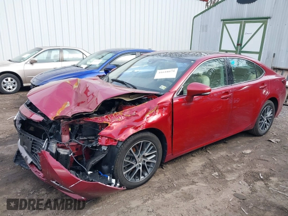 2018 Lexus ES with VIN 58ABK1GG1JU091726, listed as a IAAI auction lot 41618079 with 67,392 mi miles. Bid and sale history available at carsss.com. Image 2.