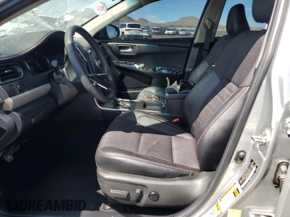 2017 Toyota Camry XLE z VIN 4T1BF1FK6HU735894, wystawiony jako Copart lot #54791645 z przebiegiem 81 872 mil mil oraz Szkoda całkowita • Salvage title. Historia ofert i sprzedaży dostępna na DreamBid. Obrazek 7.