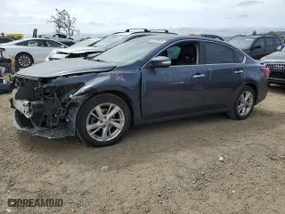 2013 Nissan Altima 2.5 SL with VIN 1N4AL3AP4DN423820, listed as a Copart auction lot 52795935 with 244,586 mi miles and Salvage Title. Bid and sale history available at carsss.com. Image 1.