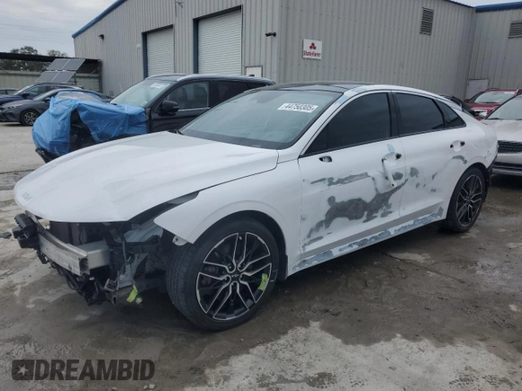 2022 Kia K5 GT with VIN 5XXG44J81NG125092, listed as a Copart auction lot 44750305 with 62,612 mi miles and Salvage Title. Bid and sale history available at carsss.com. Image 1.